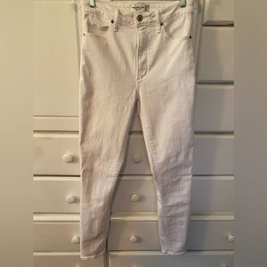 Abercrombie & Fitch super skinny high rise stretch white jeans Ladies size 4